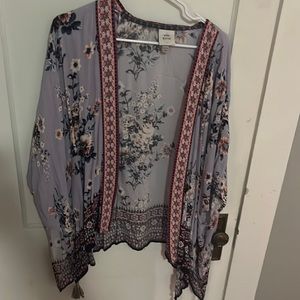 Knox Rose Kimono- Floral Pattern- XL/XXL